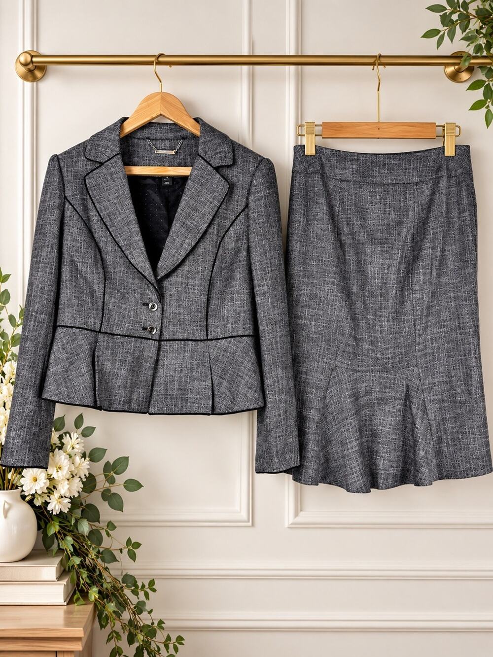 White House Black Market Skirt Suit Blazer 8 Skirt 6 Gray Peplum Career Set